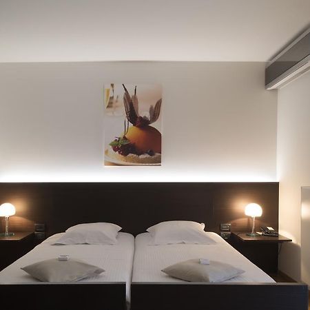 Hotel Verlooy Geel Bagian luar foto