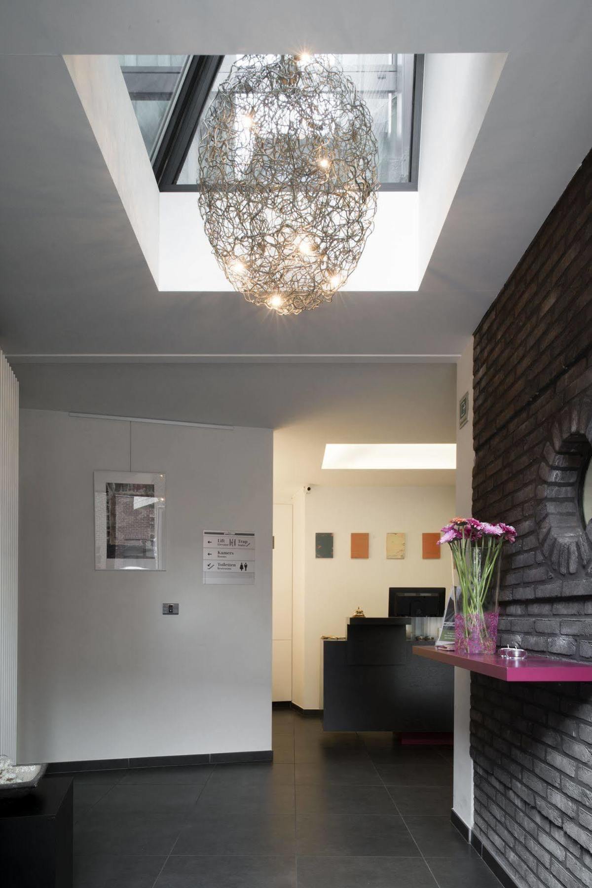 Hotel Verlooy Geel Bagian luar foto