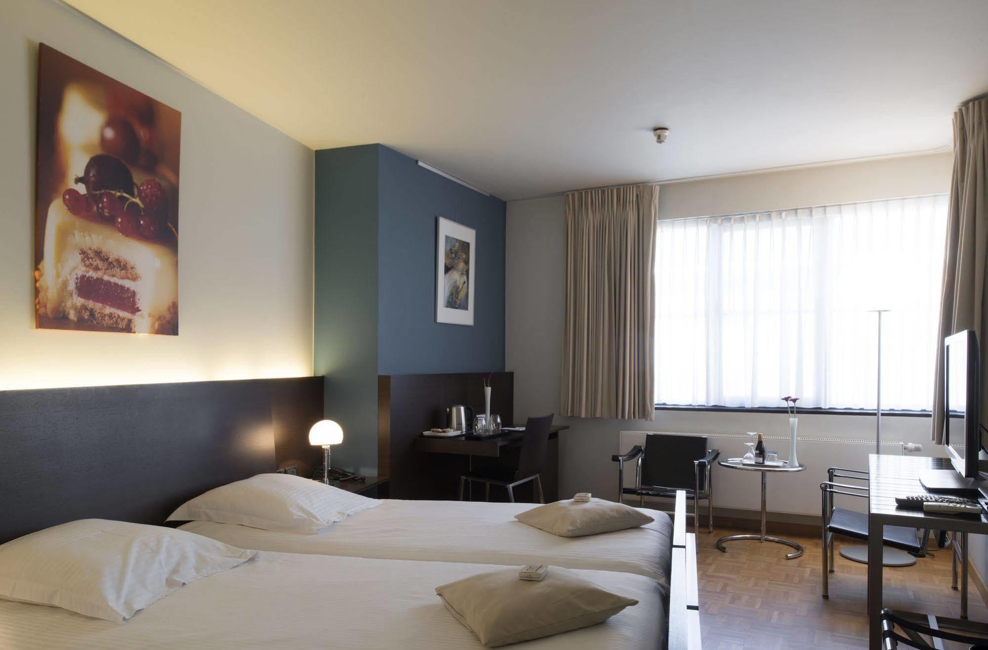 Hotel Verlooy Geel Bagian luar foto